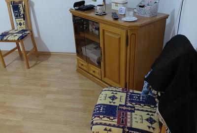 Garsonieră decomandată în Central - 2