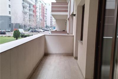 Apartament cu 2 camere decomandat în Tractorul - 3