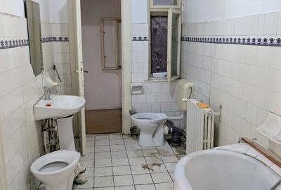 Apartament cu 3 camere decomandat în Central - 1