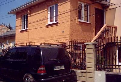 Apartament cu 2 camere semidecomandat în Ultracentral