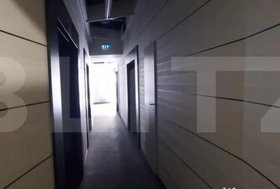 Spațiu comercial, de 71 mp, în Central - 3