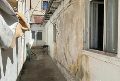 Casă cu 4 camere cu Teren 158 Mp în Tomis II - 3