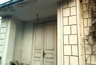 Casa de Vanzare ,intr-o zona deosebit de buna - 3