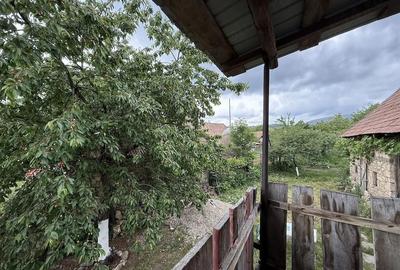 Casă cu Teren 470 Mp în Podeni - 4