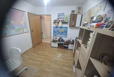 Vand apartament 3 camere decomandate, parter - 10