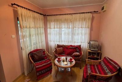 Casă cu 3 camere cu Teren 450 Mp în Recea