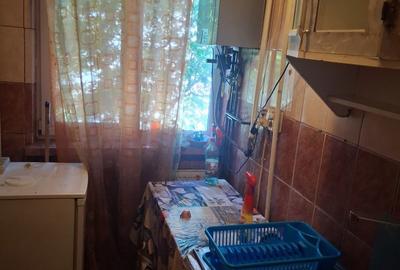 Apartament cu 3 camere semidecomandat în Central - 3