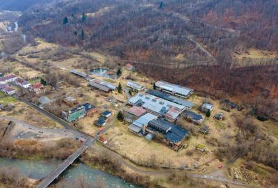 Teren ?i spa?ii industriale, com. Negreni, sat Bucea, jud. - 10