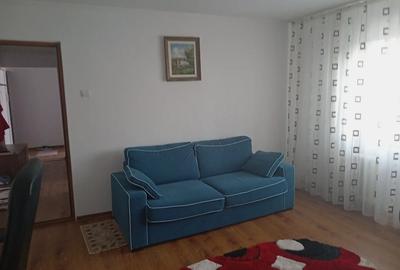 Vand apartament 3 camere Mioveni - 2