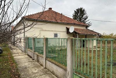 Vand casa cu 2 camere in UNGARIA Magyarbanhegyes - 1