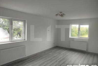 Casă cu 4 camere cu Teren 240 Mp în Central - 1