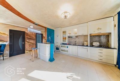 Casa spatioasa cu piscina si teren generos in Bujac - 3