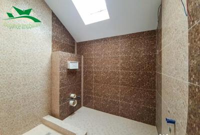 Casă cu 6 camere cu Teren 384 Mp în Vladimirescu - 2