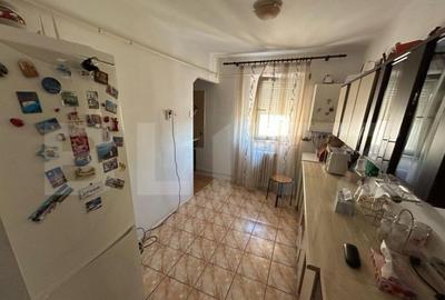 Apartament cu 3 camere decomandat în Cetate - 4