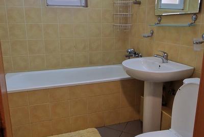 Apartament cu 3 camere în 1 Mai - 14
