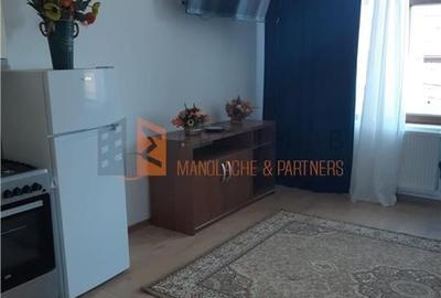 Apartament 3 camere cf 1 decomandat zona Centru - 2
