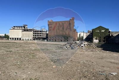 Teren Construcții intravilan de 22153 mp, în Ștefan cel Mare - 7