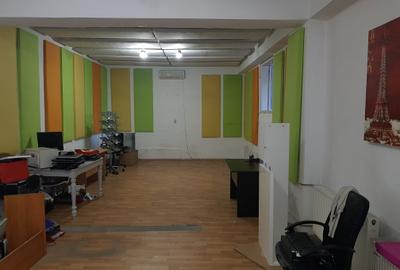 Casă individuală cu 3 camere în 1 Mai