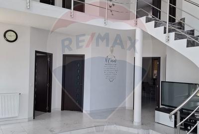 Casă cu 5 camere cu Teren 676 Mp în Bogdan Vodă - 11