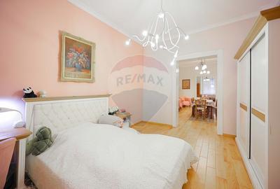 De vanzare Casa cu 4 camere, singur in curte, Ultracentral. - 2