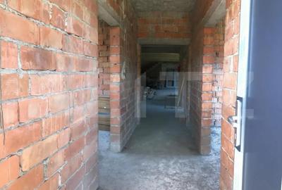 Casă cu 2 camere cu Teren 3050 Mp în Bezdead - 13