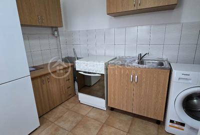 Garsonieră în Baza 3 - 4