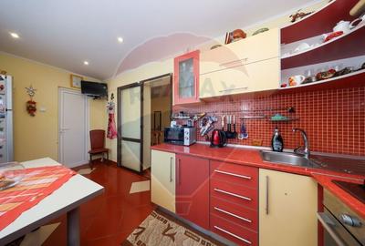 Casă individuală cu 6 camere cu Teren 155 Mp în Central - 19