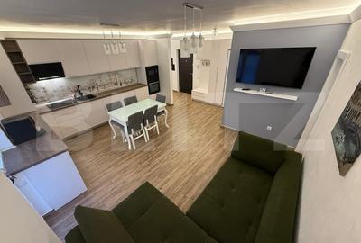 Apartament cu 3 camere semidecomandat, mobilat în Florești