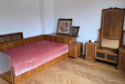 Casă cu Teren 422 Mp în Central