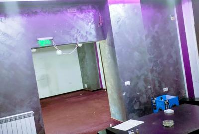 Spațiu comercial, de 100 mp, în Poarta 6 - 11