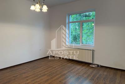 Casă individuală cu 8 camere cu Canalizare în Fabric - 2