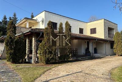 Casă individuală cu 10 camere cu Teren 1220 Mp în Ultracentral - 1