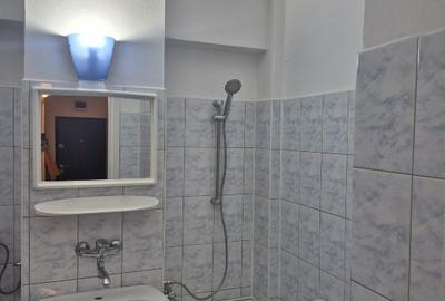 Apartament cu 3 camere decomandat în Central - 8