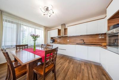 VILA  6 CAMERE/ TREI BRAZI, PREDEAL - 3