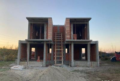 Casă cu 3 camere în Dumbrăvița - 2