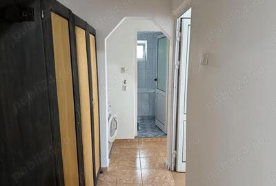 Apartament cu 3 camere semidecomandat în Central - 4