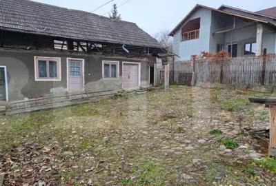 Casă cu 2 camere cu Teren 1200 Mp în Central - 16