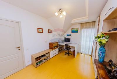 DE VANZARE CASA CU FINISAJE PREMIUM,COMISION 0% - 15
