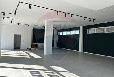 Spatiu comercial - 111 mp, vitrina stradala - 1
