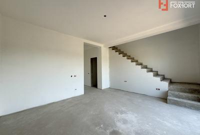 Casă cu 4 camere cu Canalizare în Săcălaz - 2