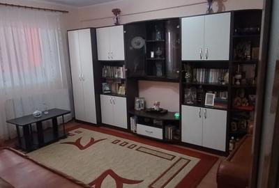 De vânzare – Apartament 3 camere decomandat – Micro 20, Bld. Dunărea - 2