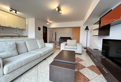 Apartament cu 3 camere decomandat, mobilat în P-ța Alba Iulia