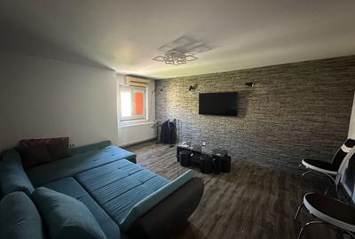 Apartament cu 2 camere decomandat în Uiești