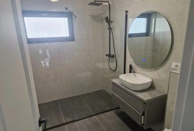 Apartament cu 3 camere decomandat în Central - 3