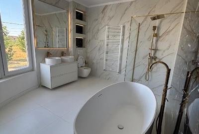 Vând casă superbă construită pentru uz personal 7 Camere, 5 Dormitoare - 2