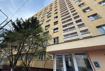 Garsonieră decomandată, mobilată în 1 Decembrie 1918 - 11