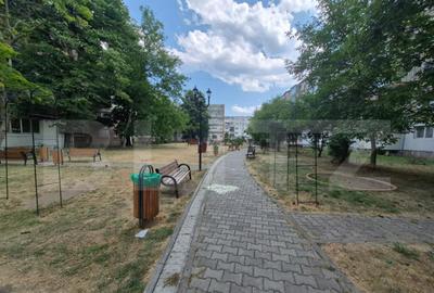 Apartament de vanzare, cu 2 camere, 47 mp, zona Gojdu - 12