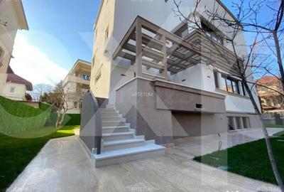 Casă cu 7 camere cu Teren 500 Mp în Capitale