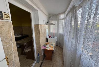 Apartament cu 2 camere decomandat în Brădești - 6