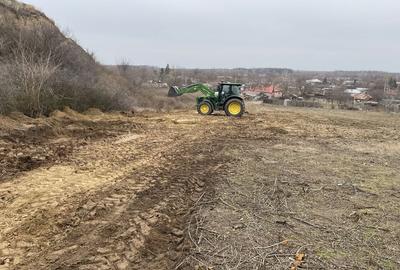 Teren de 3167 mp, în Cosâmbești - 1